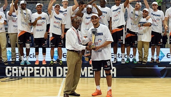 Alex foi eleito o MVP (jogador mais valioso) da Liga das Américas (Gaspa Nóbrega/FIBA Américas)